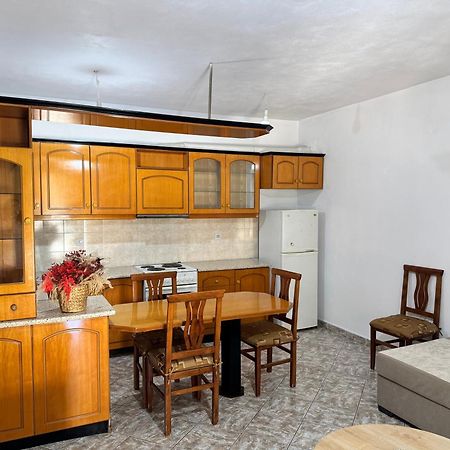 Alex Apartments Sarandë 外观 照片