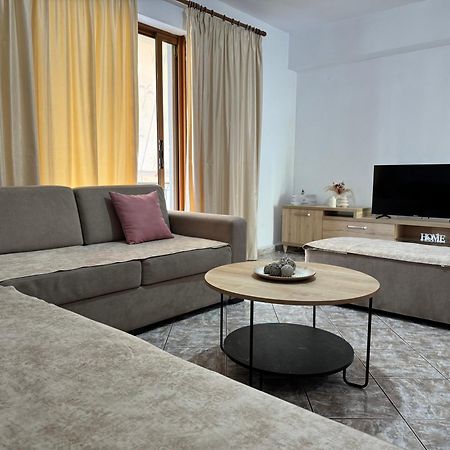 Alex Apartments Sarandë 外观 照片